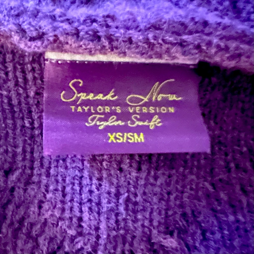 Speak now cardigan Taylor swift Taylor’s Version XS/S in hand